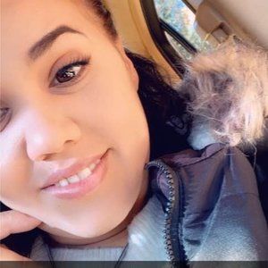 Meet your Posher, Mia